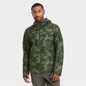 All in motion green camo windbreaker nwt
